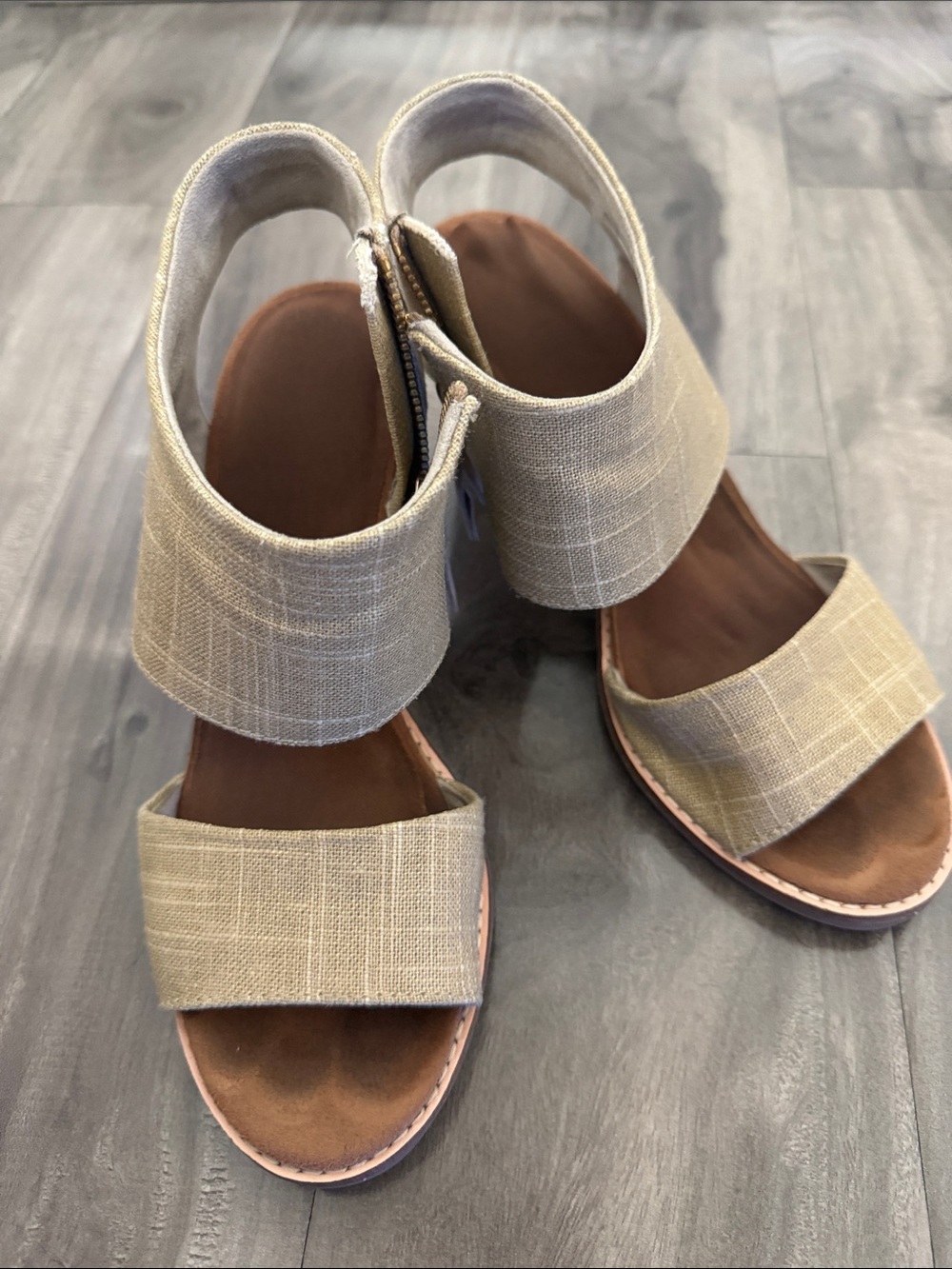 Toms Majorca Cutout Block Heel Sandal Sz 7.5